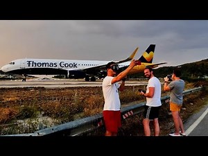 Skiathos Airport, Thomas Cook A321- 4K