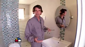 de 60 Baños Pequeños Modernos 2026