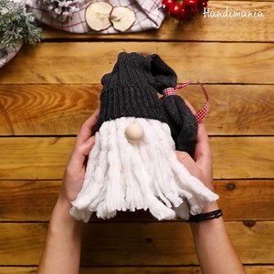 33K views · 82 reactions | How to make a CUTE GNOME using a mop head 朗率‍♀️粒 | Handimania | Facebook