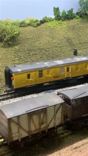 🟠⚫️🟡37 thrash! Colas class 37 sounds.. #class37 #accurascale #imrguk #modelrailways