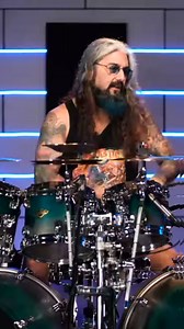 Mike Portnoy Hears Nickelback’s “Burn It To The Ground" For The First Time 🤯 The time has come for Portnoy to face this challenge! Watch as he listens to this Nickelback classic for the very first time and attempts to play along. What is he listening for? How does he immediately craft an appropriate drum part? The things that you never wanted to ever see or hear, Drumeo is making them happen for you. - MP Click the link in the comments to watch the full challenge 😈 | Drumeo