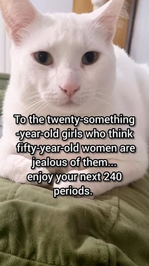 The ultimate mic drop from a 50-year-old 😎🤣🤣 | Moomoo Cat