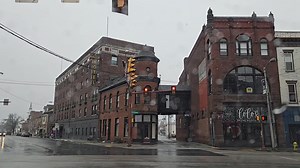 17K views · 239 reactions | Snow is just starting to come down in downtown Hanover while the area is under a Winter Storm Warning for four to six inches of snow. The heaviest snowfall is expected around 3 p.m., when the National Weather Service said it may fall at faster than an inch of snow an hour. Snow is expected to end by around 10 p.m. this evening. | The Evening Sun | Facebook