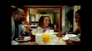 Nickelodeon Family Table TV Spot, 'Breakfast Laugh'