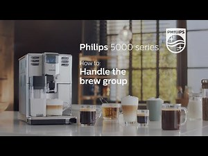 How to insert and remove the brew group of Philips 5000 series espresso machine | EP536X |