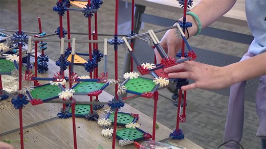Students tackle real-world problems in K'Nex design challenge