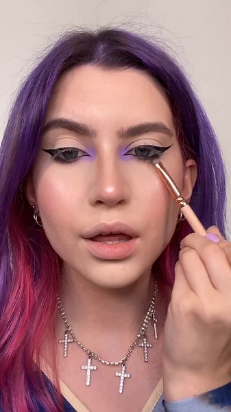 Matching Makeup to Hair Transformation | Abby Roberts Tutorial