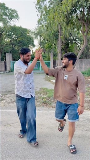 Chunnu munnu ki car ke aage kon aa gaya #comedy #funny #shortsfeed #viralvideo #cutebaby