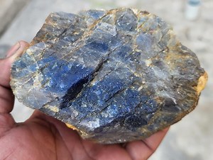 Natural Blue Sapphire Raw, Natural Blue Sapphire Rough, Natural Sapphire Raw, 110x75x60 Mm, 5850 Carats - Etsy