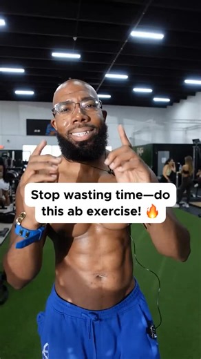 Stop Wasting Time With This Ab Exercise ❌💥 Every time I hit the gym, I see dudes bragging about doing 100 sit-ups like it’s gonna get them shredded. But guess what? No abs. Just sore hip flexors. Sit-ups don’t build abs. They build disappointment. Here’s what actually works: ✅ Grab a stability ball ✅ Hips UP to deactivate hip flexors ✅ Stretch all the way back ✅ Crunch up slow and controlled ✅ Keep the tension on your abs—not your legs This ain’t about how many reps you can bang out. It’s about