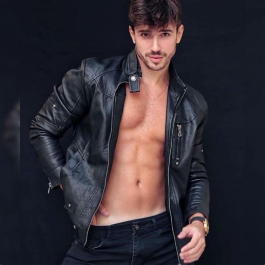Elegant and stylo leather outfits ideas for boys.