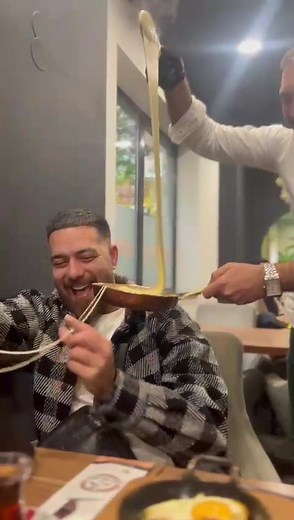 Murda loves it!😋🧀 #kuymak #cheese #fyp #foryou #kesfet #kesfetteyiz #viral #tiktok