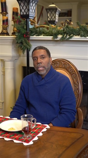 Let’s remember and honor what today is all about. The birth of our Lord and Savior, Join me this morning and let’s take this communion in remembrance of Him 🙏🏾 #wcci #creflodollar #communion #christmas #jesus #jesusbirthday | Creflo A. Dollar