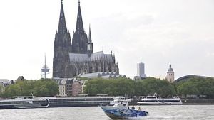 [Hot Item] Hot Sail Luxury Yacht Aluminum Walk Around Center Cabin with Hardtop 6.5m/21FT Fishing Boat