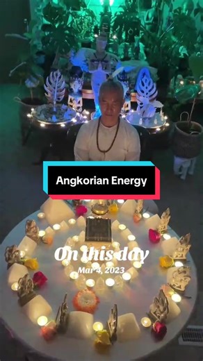 This beautiful healing grid is dedicated to the World. Our gratitude to the Divine Healers from the Past, Present and Future. Your divine messages inspire us. We dedicated our incredible healing journey to you. We invoke the Truth…Healing…Love…Kindness…Peace… Unity…Prosperity…Protection and Truth throughout the World. 🌀🌏🐉🤍🙏 May our healing grid enlightens your souls, mind, heart, body and spirit. We are Cambodian White Dragon Healers. 🕉️AumAumAum🙏 🧘🏼‍♀️This is the Angkorian energy heali