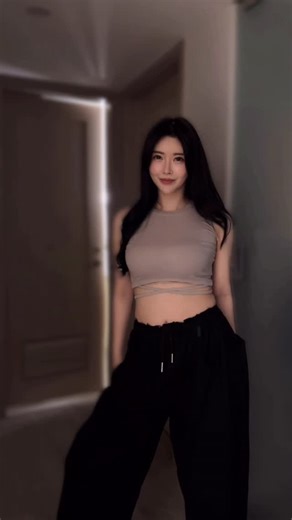 姚采辰☺︎︎ on Instagram: "#Whiplash 🖤 @aespaofficial #aespa #kpop #dancecover #dancechallenge"