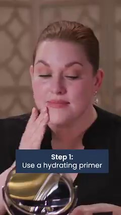 9.9K views | The secret to long-lasting beauty! 狼 Erin Martyn from Smashbox Cosmetics shows you how to glow all day in three easy steps.  Tune in to Beauty Bar for more tips and tricks on Friday, May 6th at 7PM EST! #ShopTSC #LetsShopBetter | TSC | Facebook