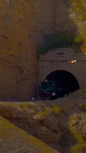 میرے حصے میں باغبان آیا💯❤️‍🩹 اس کی جانب شجر گئے سارے 🥀🔒 bunny with red heart ❤️ TikTok team unfreez my account #bunnywithredheart #unfreezemyacount #poetrystatus #sadgirl #creatorsearchinsights