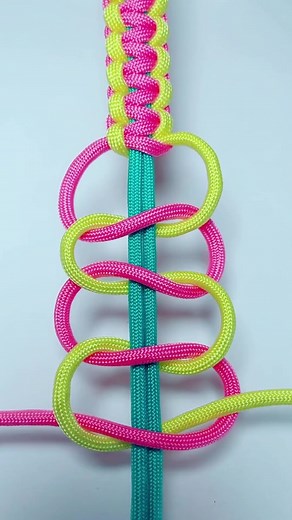 Give you a pineapple knot bracelet 🍍🙂,#knitting #selfmade #teaching #tutorial #macrame #bracelet #handrope