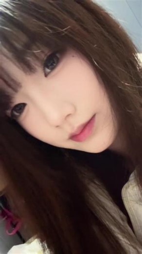 我看你挺会走路的 要不要一起散步.