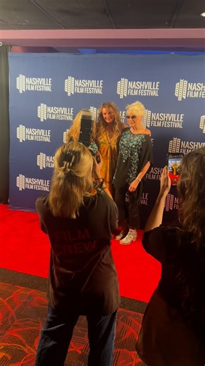 Elizabeth Cook on Instagram: "@nashfilmfest debut screening of @theeasykind was a DREAM! 🌈 thank you friends family and fans that came!!! we got one more showing tomorrow evening @riversiderevivalnashville and i can’t wait! 🍿🍾"