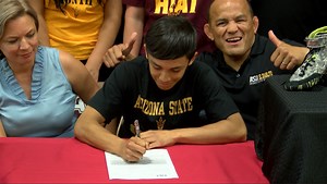 Two-time state champion Damian Moreno headed to Division I wrestling, signs with Arizona State