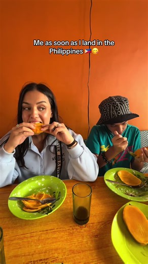 Philippines Food Adventures: Vlogging Street Food