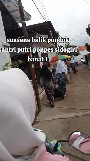 25_04_2024 suasana balik pondok santri putri semoga mendapat syafaat para masyayiq Sidogiri, semoga ilmunya bermanfaat🤲#banat1sidogiri♡#sidogirikratonpasuruan♡#balikpondok😥 #santriputri🤍