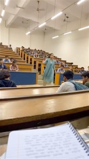 Ye teacher ne kya kiya😱 #affiliatemarketing #codingtips #comedyfilms #codeprep #comedy