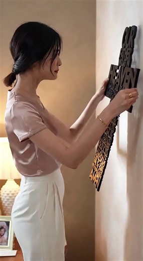 Jesus Christ Cross Metal Wall Art Iron Religious Symbol Home Decor Pendant for Living Room Bedroom Dining Room Church Outdoor Spiritual Gift Small Crucifix Cross Pendant Decorative Ornaments #wallartdecor #rusticdecor #christiansweatshirt #pearlandcrossnecklace #cruzfinestjewelry #gallerywalldecor #christiannecklace #diychristmassweater #crossnecklaces #crosschristmastree