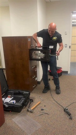Opening A GSA Class 5 Container With Tamper Proof Mosler Lock