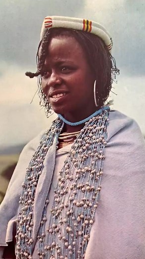 1973 photos of AmaMpondo from the Lusikisiki, Bizana, Port St John’s, Libode side of the Eastern Cape. We need to see AmaMpondo on our screens. The celebration of isiMpondo, their distinct language, customs, attire, heritage. twitter: asandasizani #amapondo #kwaxhosa #xhosanation #xhosatiktok #southafrica #tiktoksouthafrica #africanelegance