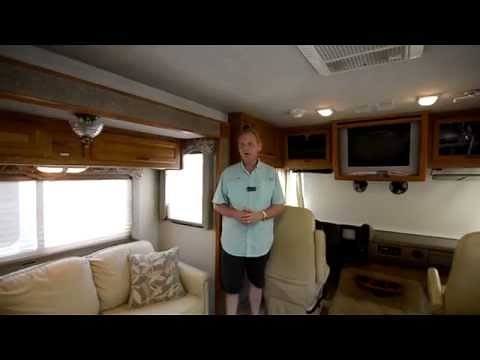 SOLD:: 2005 Fleetwood Bounder