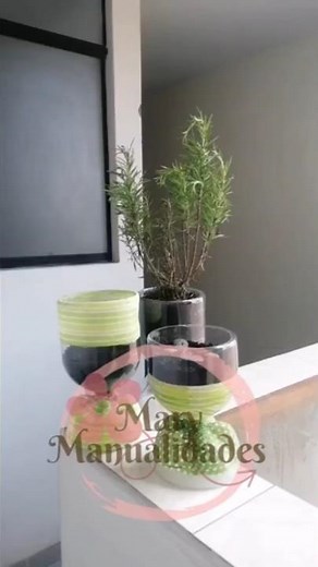 DON'T THROW AWAY YOUR PLASTIC BOTTLES! TURN THEM INTO THESE CUTE FLOWER POTS - Mary Crafts