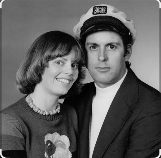 #captainandtennille #tonitenille #daryldragon | Daryl