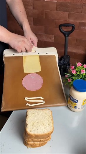 Snack Tech Lab on Instagram: "The easiest way to assemble a sandwich #food"