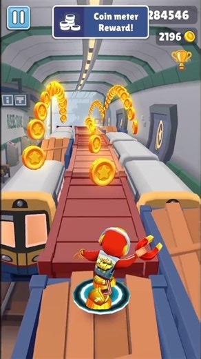 SUBWAY SURFERS🏃‍♂️!! KING 👑 IS BACK ⚡❣️#speedrun #shorts #games #videooftheday #ytshorts