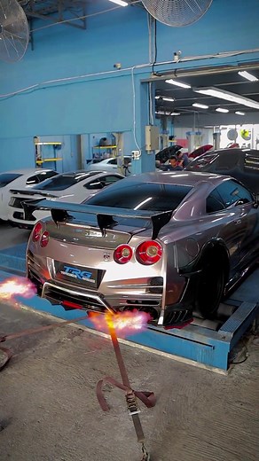 1200HP Nissan Skyline GTR R35 Modified Cars