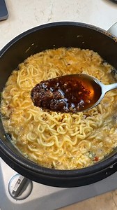 My Favorite Instant Ramen Recipe Pt. 17 Thank you @Lisa Nguyen for inviting me to this Ramen Collab and thank you @Tinger Hseih for passing it off to me. I’m now passing it off to @Kelly Mi Li #ramencollab2023 . | The Ramen Guy Fans