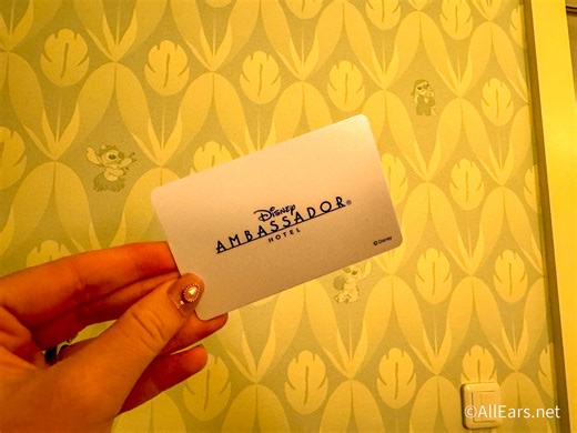 FULL TOUR: See Inside This STITCH-THEMED Disney Hotel Room! - AllEars.Net