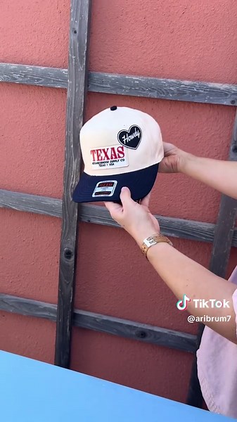 @Supergoop THANK YOU, the most precious event >> ✨☺️☀️🧴💛🌻 #Supergoop #GiftingSuite #Dallas