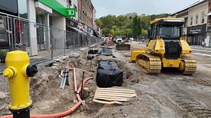 Things are happening Downtown! The Dig continues! Accomplishments from the last two (2) weeks include: • Street light conduit - 95% • Hydro primary line - 95% • Cobblestone Commons investigation for hydro - ✅100% complete • Road base gravel placement - 85% complete • West side curb - ✅ 100% complete • Landscaping - 20% complete Anticipated work over the next two (2) weeks include: 🚧 Street light work continues - Street light poles on west side are expected to arrive shortly and will be installe