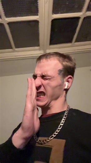 Bloopers are just different #just1pejay