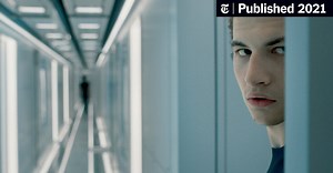 ‘Voyagers’ Review: In Space, Everyone Can Hear You Scream