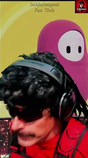 DrDisRespect Shows His Toes Eww! #shorts #drdisrespect