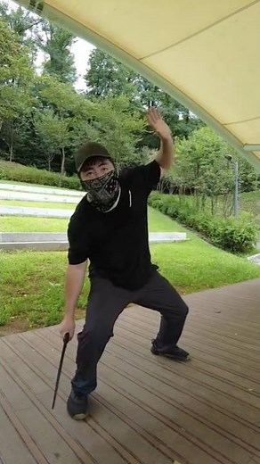 Lightning Fast Kukri Arnis – Deadly Edge & Back Edge Strikes #KaliArnis #Kukri #FilipinoMartialArts