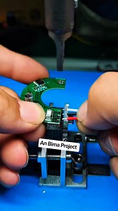 176K views · 782 reactions | Soldering electronic components is very precise and satisfying, using a semi-automatic soldering machine with a laser guide and automatic wire feeder! #ASMR #Soldering #satisfying #machine #electronics | An Bima | Facebook
