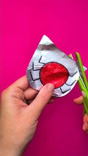 😮 Are these bugs alive? Foil marble experiment 🪲