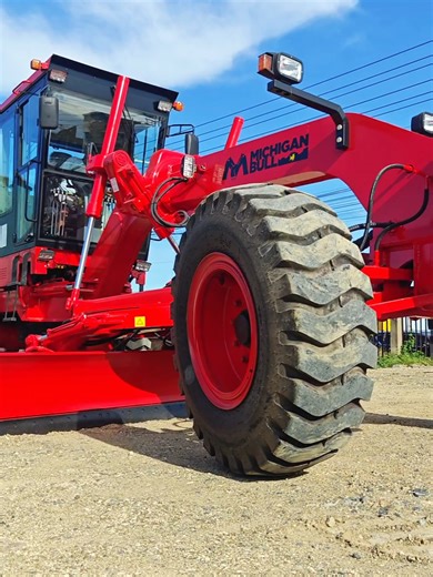 Michigan Bull GD511 Motor Grader: Heavy-Duty Performance