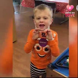 Adorable! 😍 Some of the Cincinnati Bengals' littlest fans are cheering on the Bengals from their hospital beds at Cincinnati Children's Hospital. WHO DEY! 🏈 | WLWT